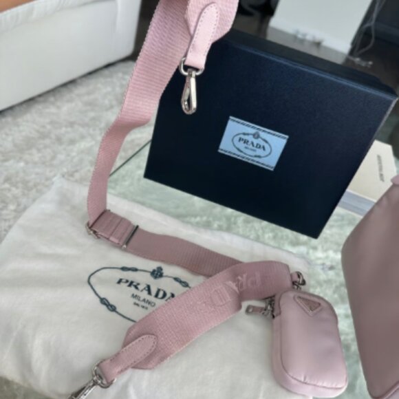 Prada Re-Edition 2005 Re-Nylon bag - Picture 11 of 14